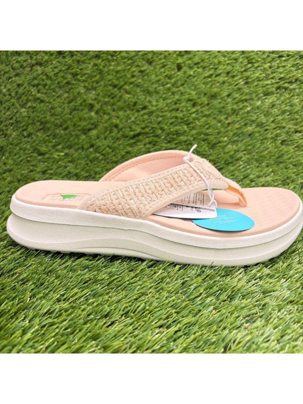 Hey Dude Tide Flip Womens Size 8 Peach White Beach Casual Outdoor Thong Sandals